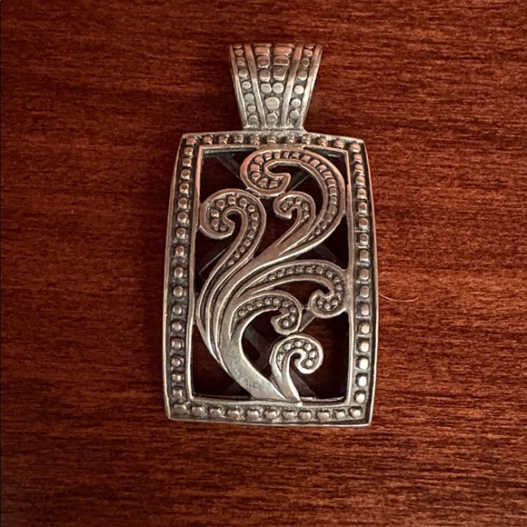 Silpada Jewelry - Silpada Sterling Silver Pendant